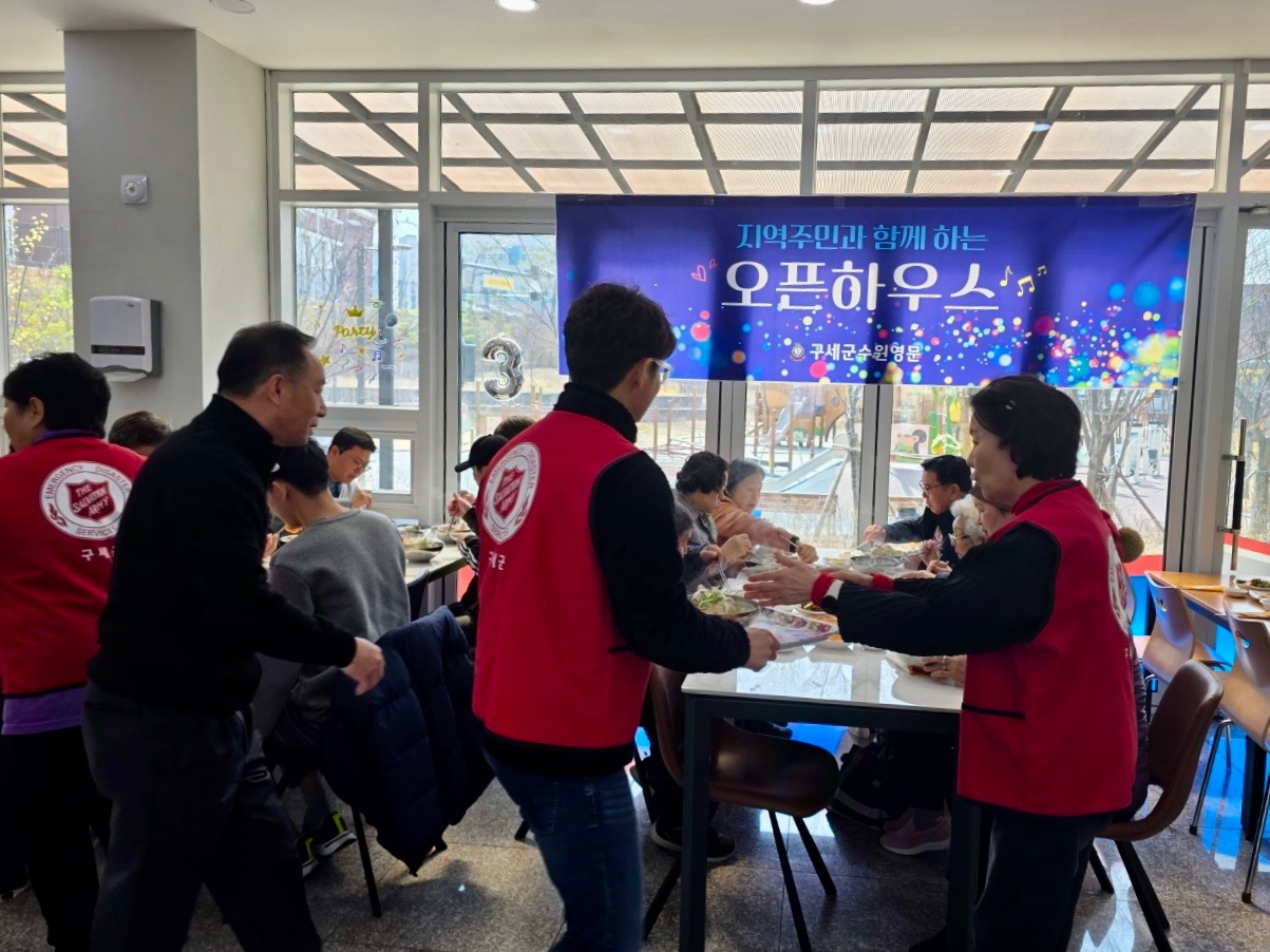 최철호 담임사관